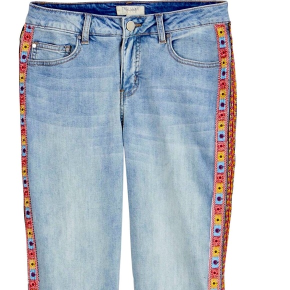 Tru Luxe Ribbon Tape Boyfriend Jean - Picture 5 of 6